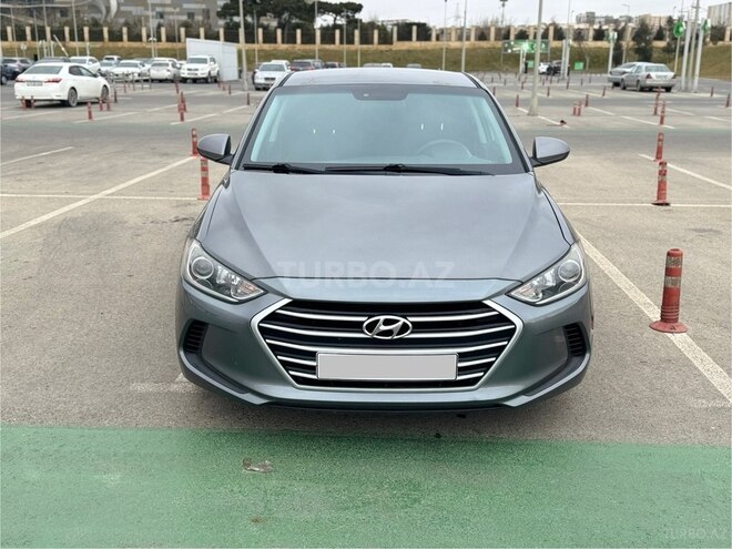 Hyundai Elantra 2018, 136,000 km - 2.0 л - Bakı