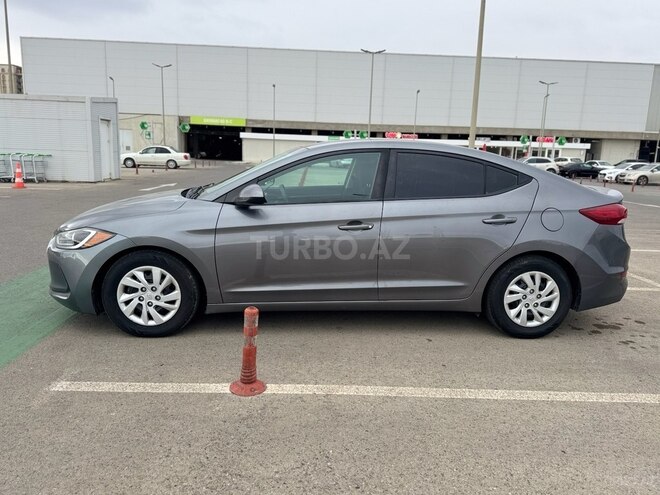 Hyundai Elantra 2018, 136,000 km - 2.0 л - Bakı