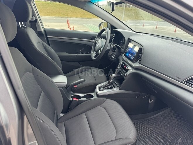 Hyundai Elantra 2018, 136,000 km - 2.0 л - Bakı