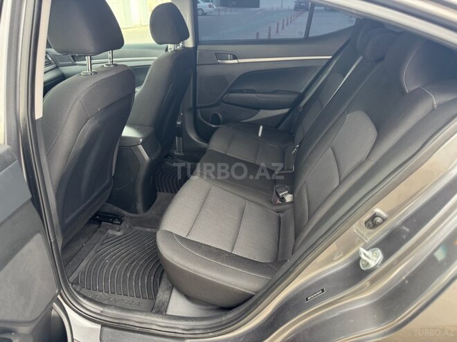 Hyundai Elantra 2018, 136,000 km - 2.0 л - Bakı