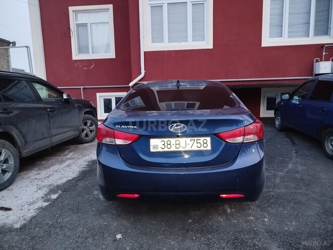 Hyundai Elantra 2002, 168,981 km - 1.8 l - Qusar