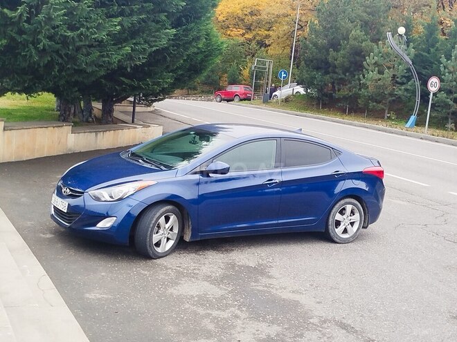 Hyundai Elantra 2002, 168,981 km - 1.8 l - Qusar