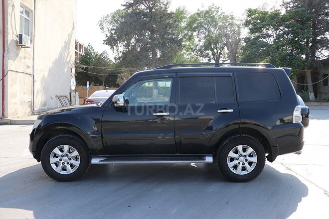 Mitsubishi Pajero 2012, 360,000 km - 3.8 л - Bakı