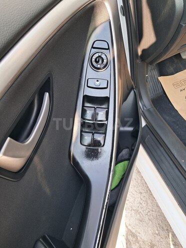 Hyundai i30 2015, 100,512 km - 1.4 l - Tovuz