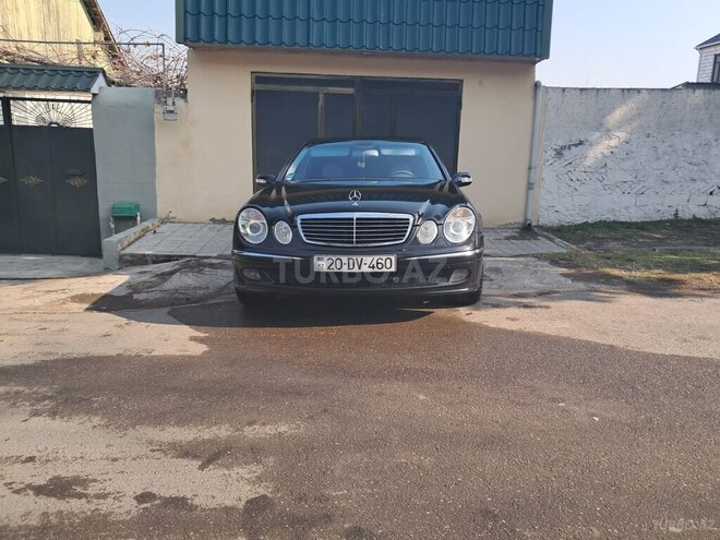 Mercedes E 320 2002, 235,000 km - 3.2 l - Qazax