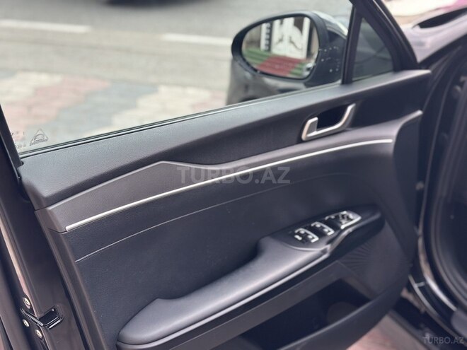 Kia K5-14