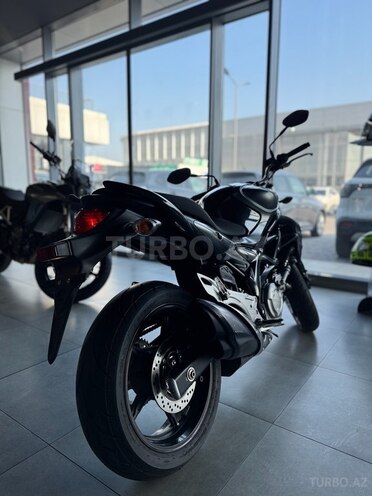Suzuki  2015, 61 km - 0.6 л - Bakı