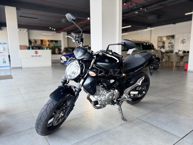 Suzuki  2015, 61 km - 0.6 л - Bakı