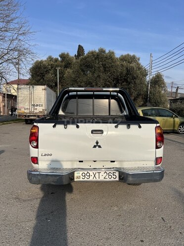 Mitsubishi L200 2011, 344,165 km - 2.5 l - Bakı