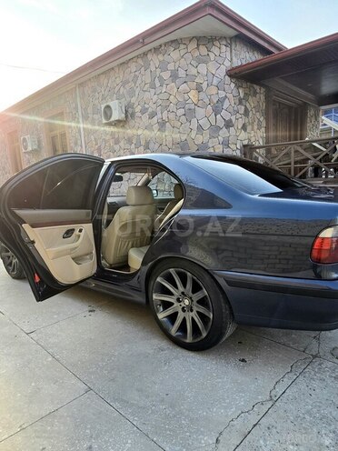 BMW 525 2002, 358,000 km - 2.5 l - Bakı