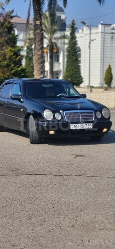 Mercedes E 230 1996, 540,000 km - 2.3 l - Astara