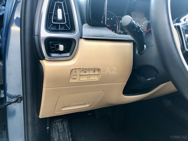 Kia Sorento-8