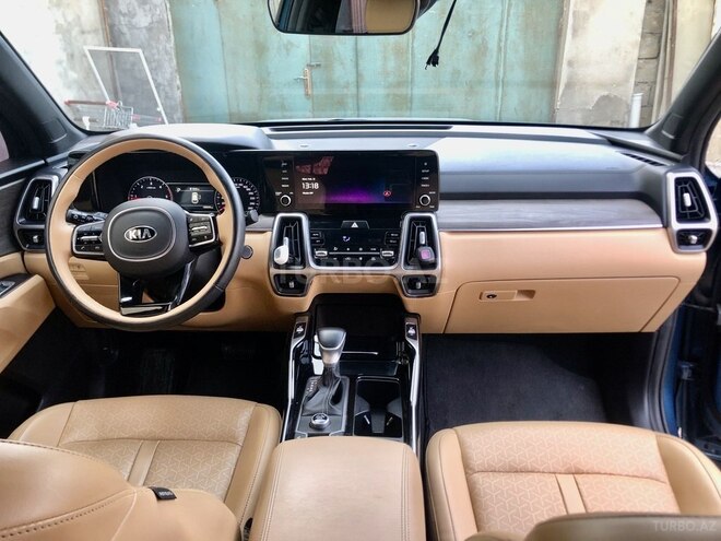 Kia Sorento-12