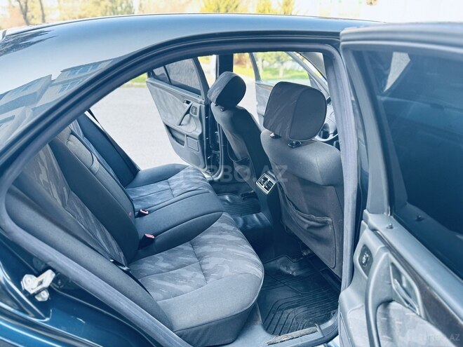 Mercedes E 220 d 2001, 386,386 km - 2.2 l - Bakı