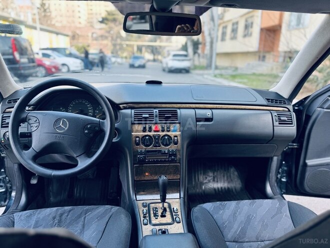 Mercedes E 220 d 2001, 386,386 km - 2.2 l - Bakı