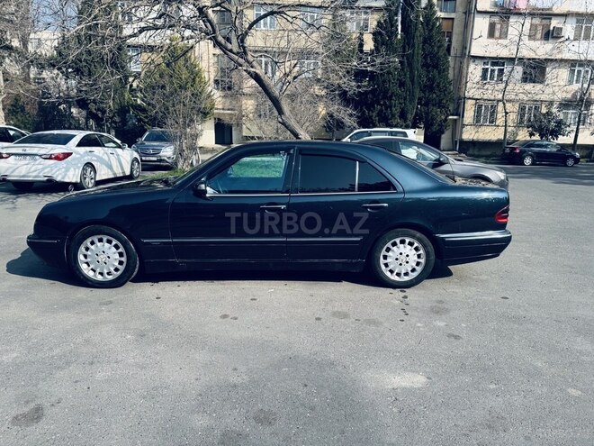 Mercedes E 220 d 2001, 386,386 km - 2.2 l - Bakı