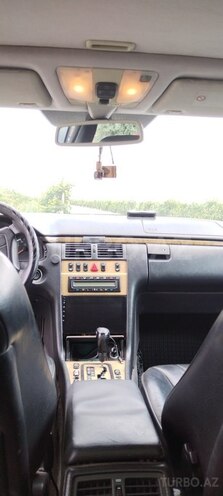 Mercedes E 240 1999, 500,000 km - 2.4 l - Şəmkir