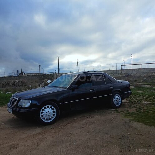Mercedes E 220 1994, 300,000 km - 2.2 l - Bakı