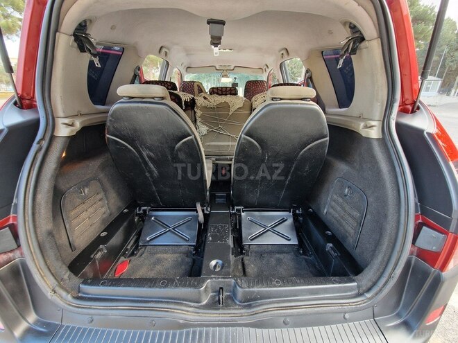 Renault Scenic-17