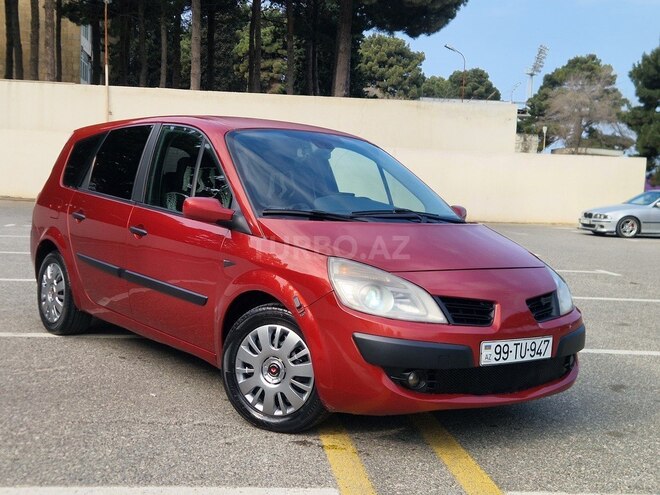 Renault Scenic-6