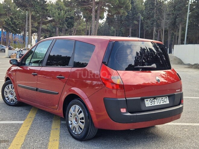 Renault Scenic-9