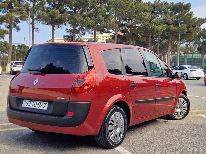 Renault Scenic-7