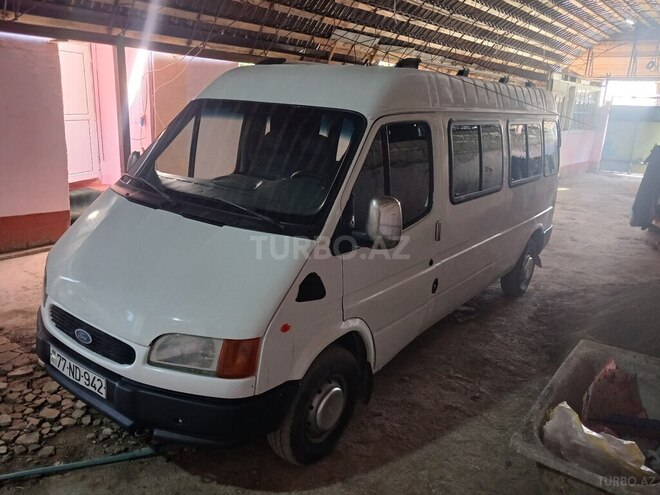 Ford Transit 2000, 356,000 km - 2.5 l - Quba