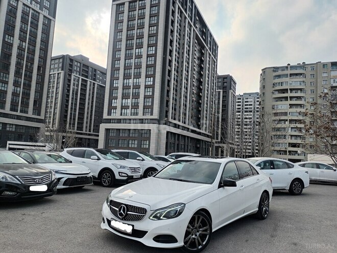 Mercedes E 220 d-1