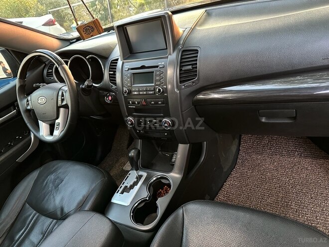 Kia Sorento-11