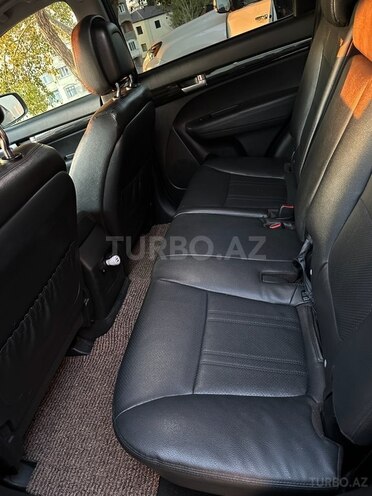 Kia Sorento-14