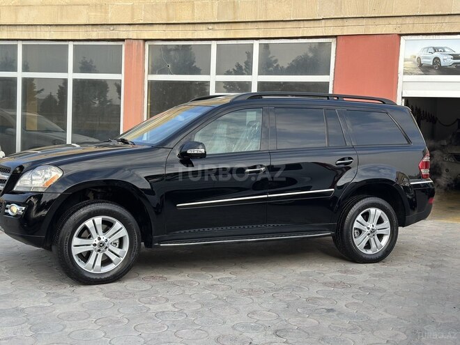 Mercedes GL 450 4MATIC-7