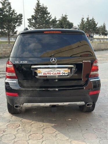 Mercedes GL 450 4MATIC-10
