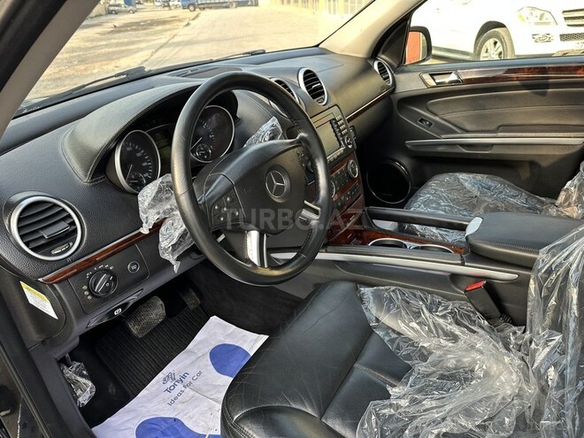 Mercedes GL 450 4MATIC-19