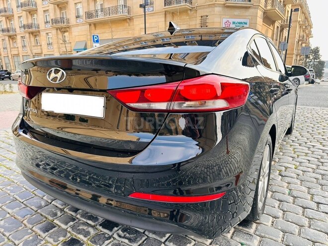 Hyundai Elantra 2015, 107,231 km - 2.0 л - Bakı