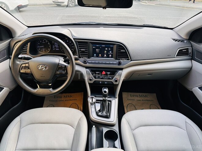 Hyundai Elantra 2015, 107,231 km - 2.0 л - Bakı