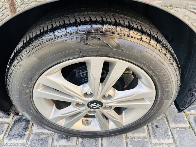 Hyundai Elantra 2015, 107,231 km - 2.0 л - Bakı