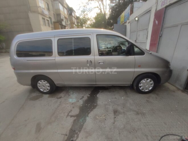 Hyundai H-1 2004, 169,000 km - 2.5 l - Bakı