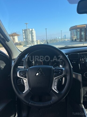 Mitsubishi L200 2021, 62,000 km - 2.4 l - Bakı