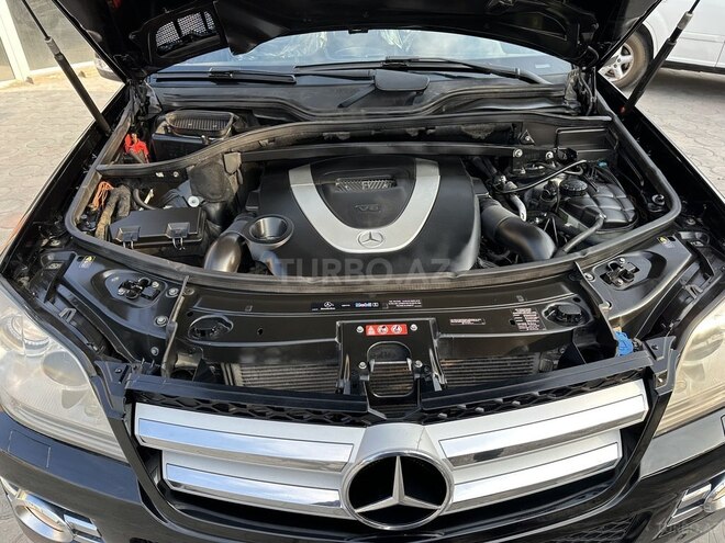 Mercedes GL 450 4MATIC-28
