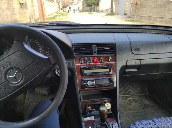 Mercedes C 240 1999, 255,600 km - 2.6 л - Bakı