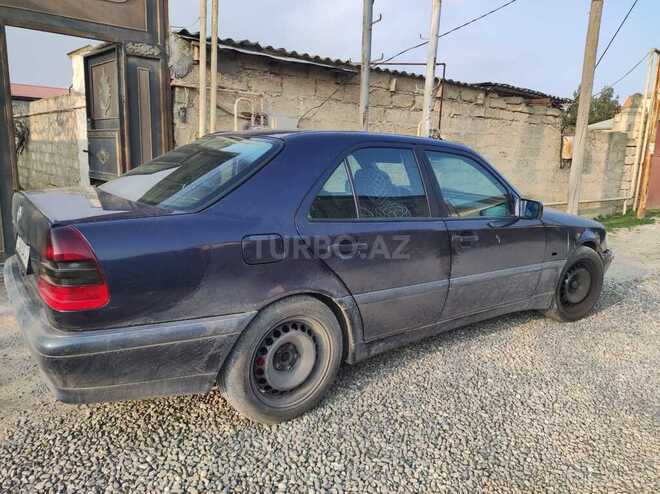 Mercedes C 240 1999, 255,600 km - 2.6 л - Bakı