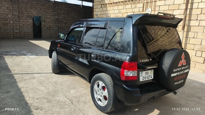 Mitsubishi Pajero io 2000, 150,560 km - 2.0 l - Bakı