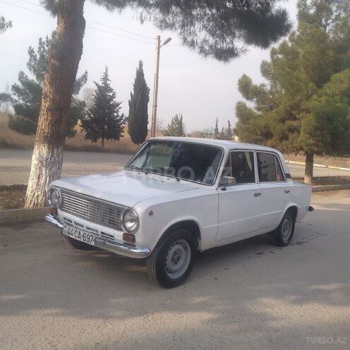 LADA (VAZ) 21011 1978, 71,500 km - 1.5 л - Salyan
