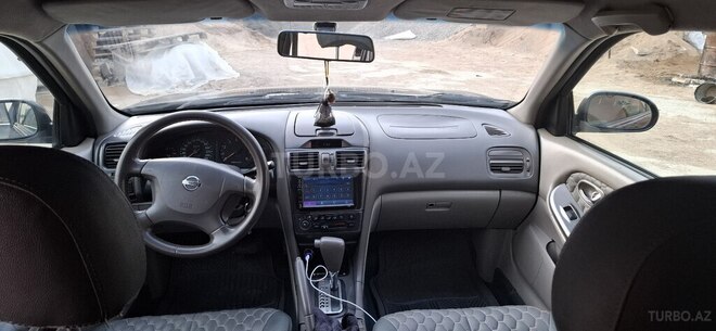 Nissan Maxima-7
