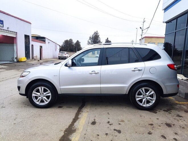 Hyundai Santa Fe-4