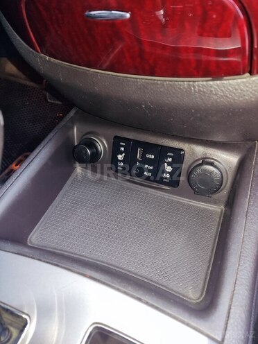 Hyundai Santa Fe-12