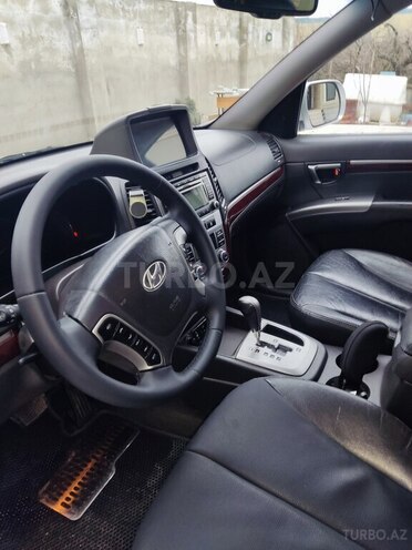 Hyundai Santa Fe-14