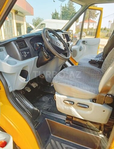 Ford Transit 2006, 240,000 km - 2.2 л - Astara