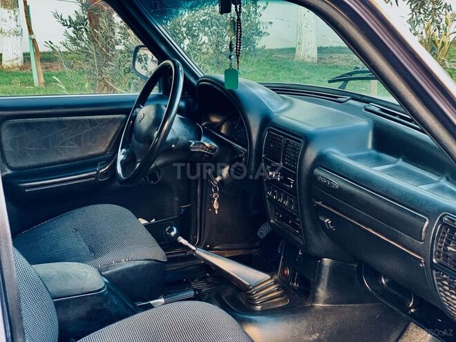 GAZ 3110 2003, 156,000 km - 2.4 l - Sabirabad
