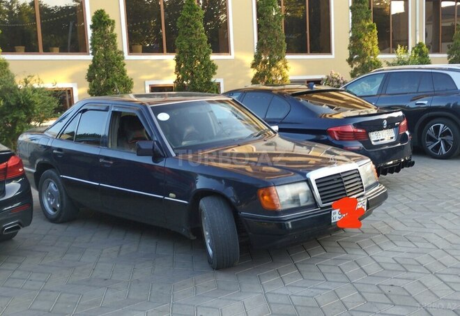 Mercedes E 200 d 1992, 400,000 km - 2.0 l - Mingəçevir